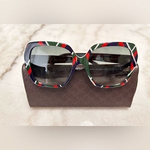 GUCCI GREY GRADIENT SQUARE SUNGLASSES
